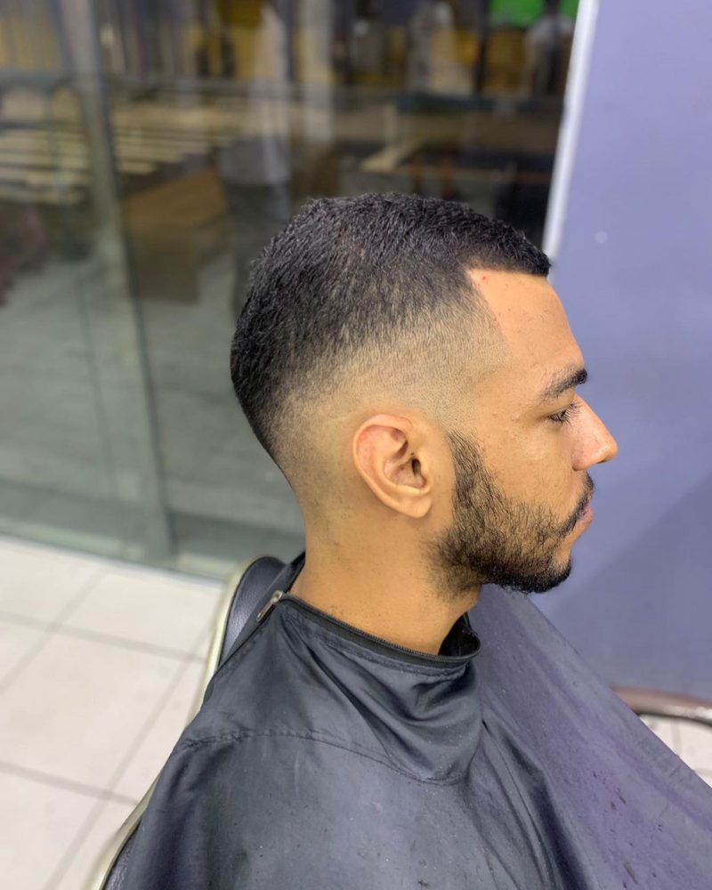 Degradê baixo com barba feita